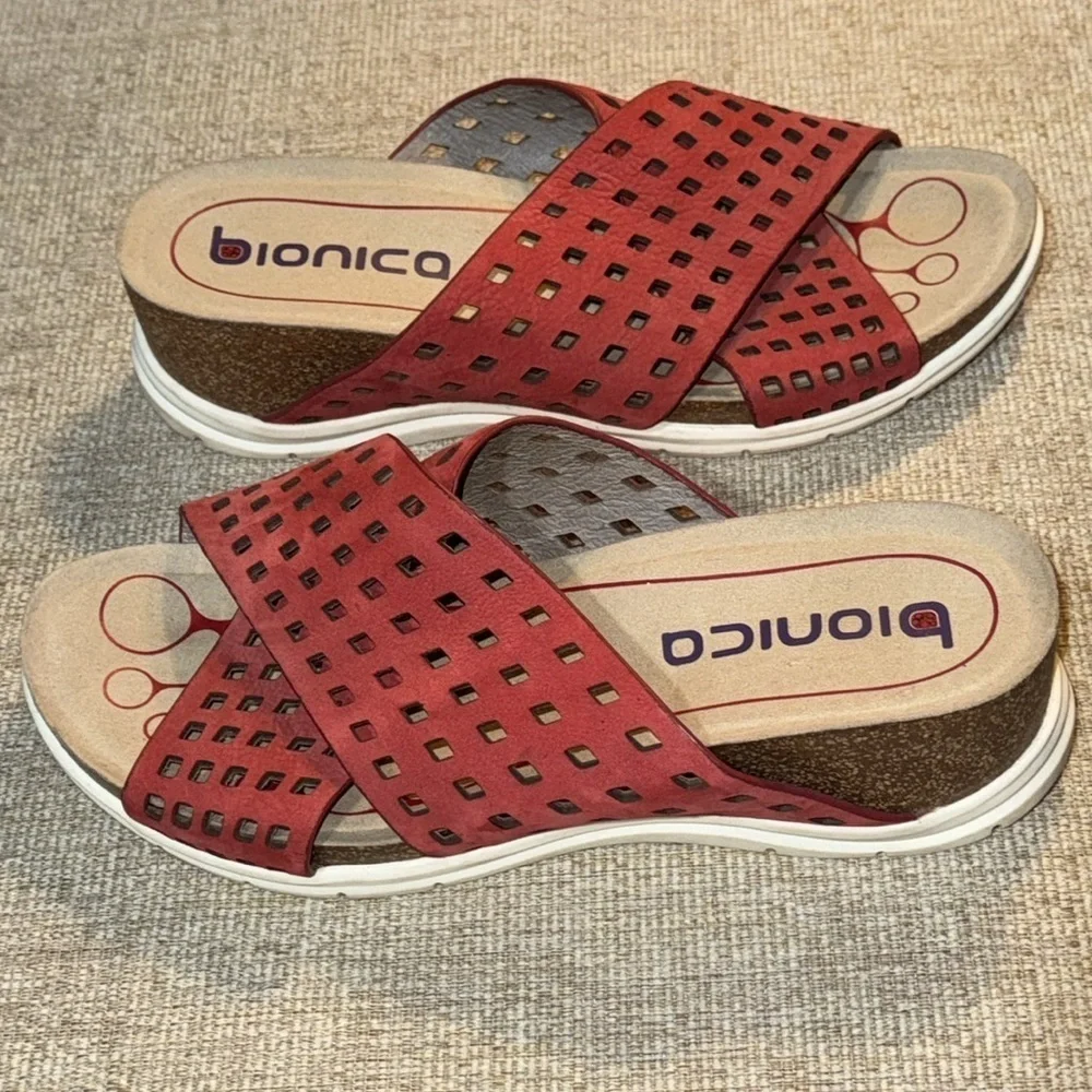 Bionica Womens 10M Comfort Red Sandals Leather Slides Platform Wedge Laser Cut